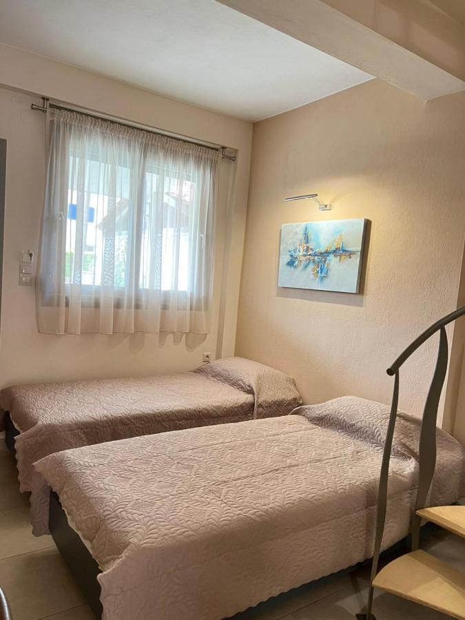 Elia Luxury * Stavros (Thessaloniki)