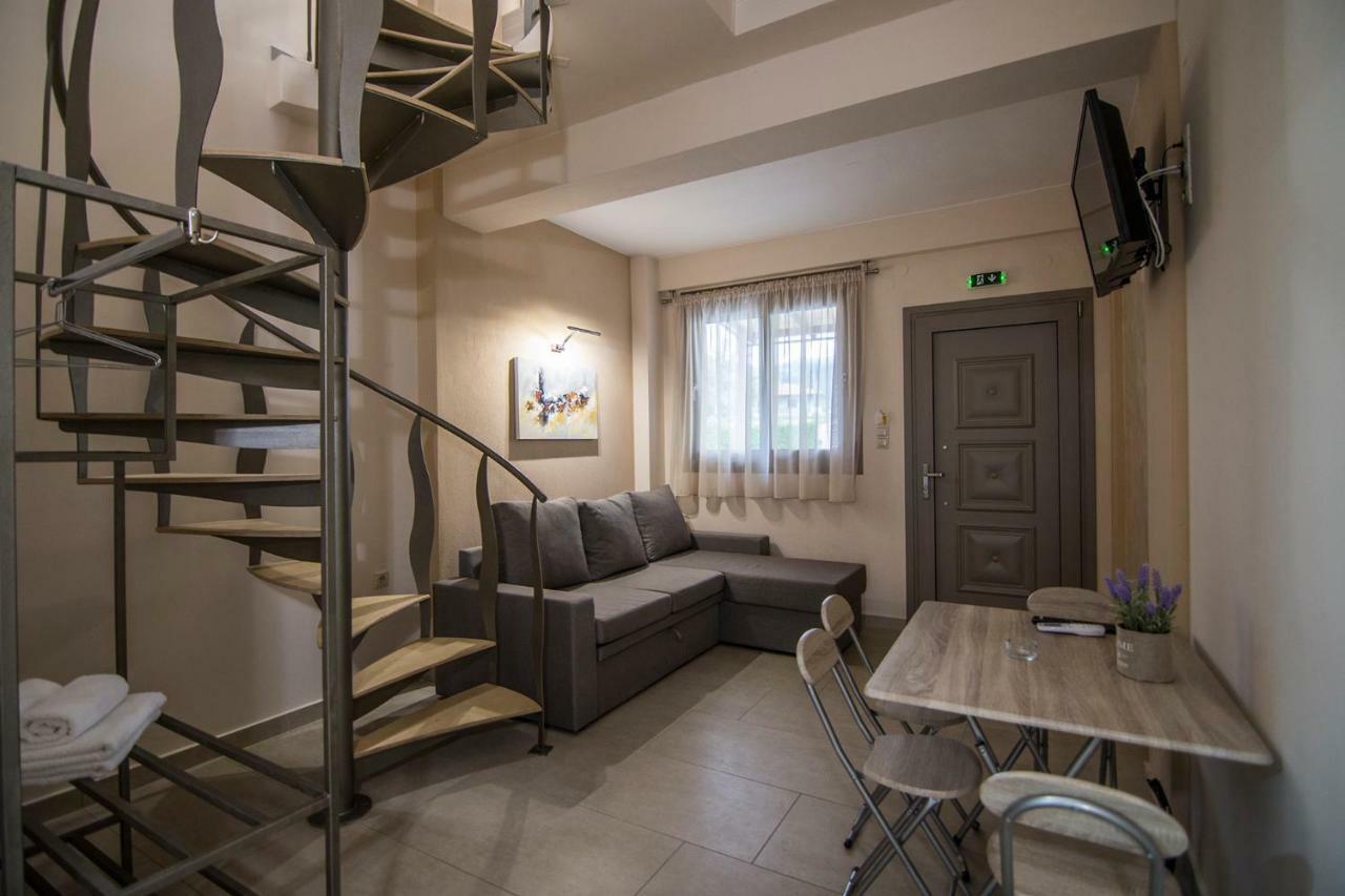 Elia Luxury *