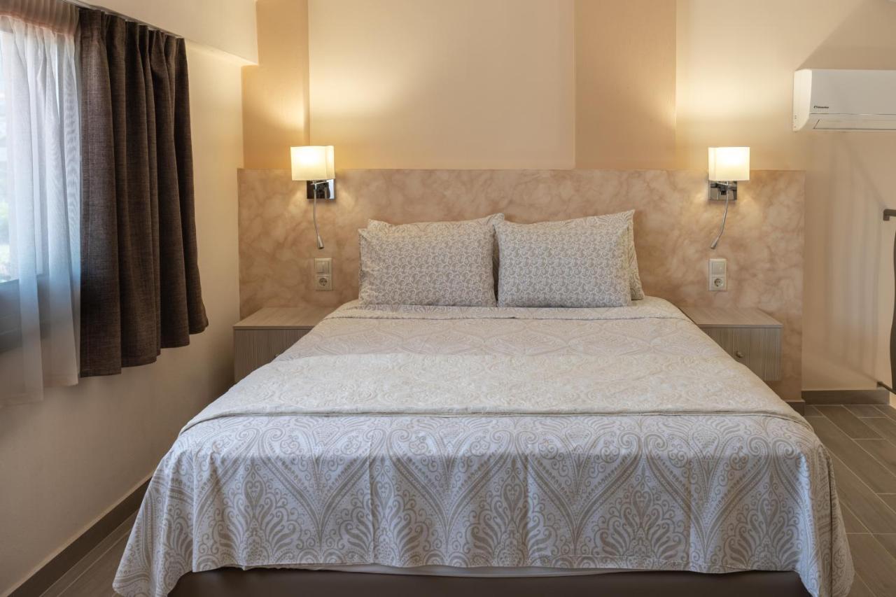 Elia Luxury *