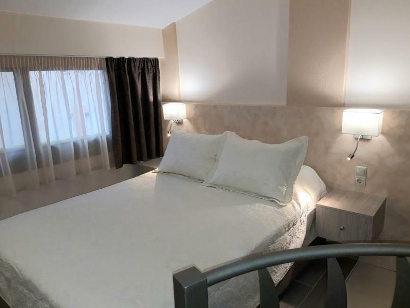 Elia Luxury * Stavros (Thessaloniki)